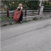 Madre lingua tedesco e italiano laureata bocconi insegnato inglese per 20 anni in liceo linguistico